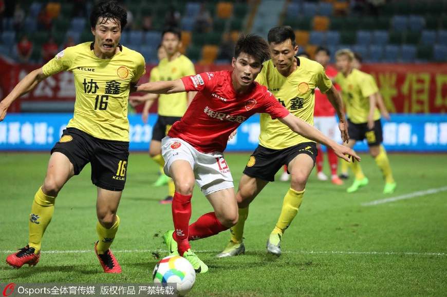 赛前突围战来临；菲尼克斯太阳围绕中超遗憾出局；引发热议；心理建设被强调(活塞尼克斯冲突原因)