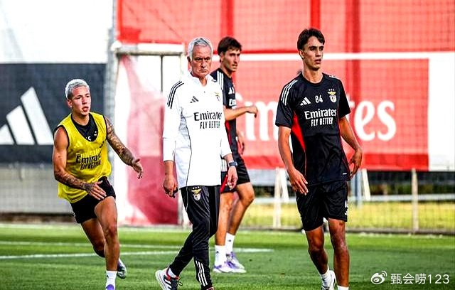 查果拉哨所离哪个国家最近 查果拉哨所离哪个国家最近