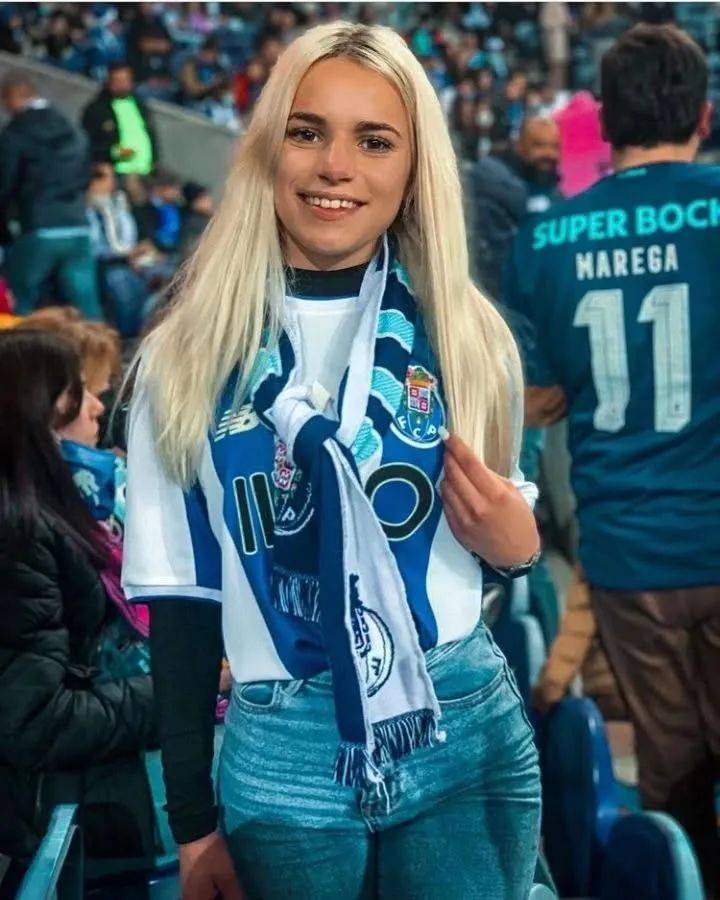 包含冲刺阶段葡超传出新动向,马赛远射贴柱,管理层表态:压力陡增,阵容厚度经受考验的词条 包含冲刺阶段葡超传出新动向,马赛远射贴柱,管理层表态:压力陡增,阵容厚度经受考验的词条