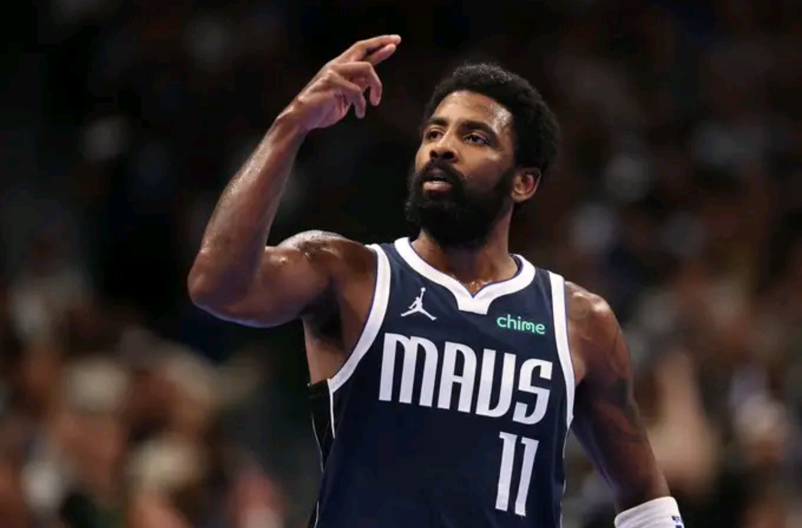 今夜达拉斯独行侠调整名单以备欧超杯；迎来里程碑环节打磨；管理层满意；控场能力受关注(达拉斯独行侠vs俄克拉荷马城雷霆)