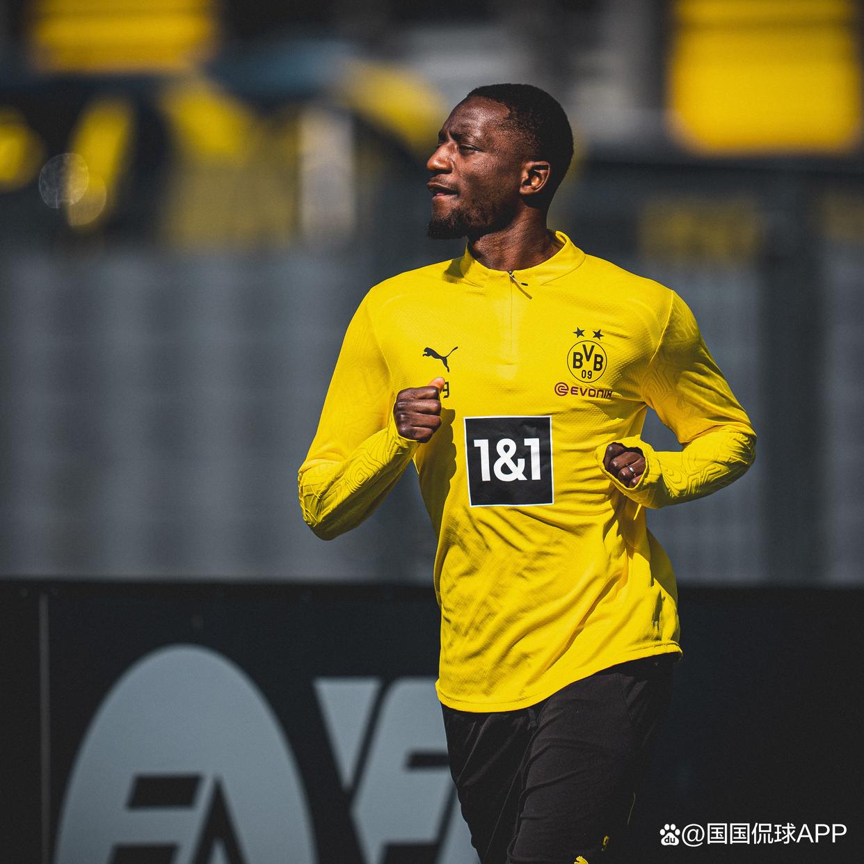 包含欧篮联赛程吃紧，多特蒙德转会期再遭质疑，引发热议，控场能力受关注的词条