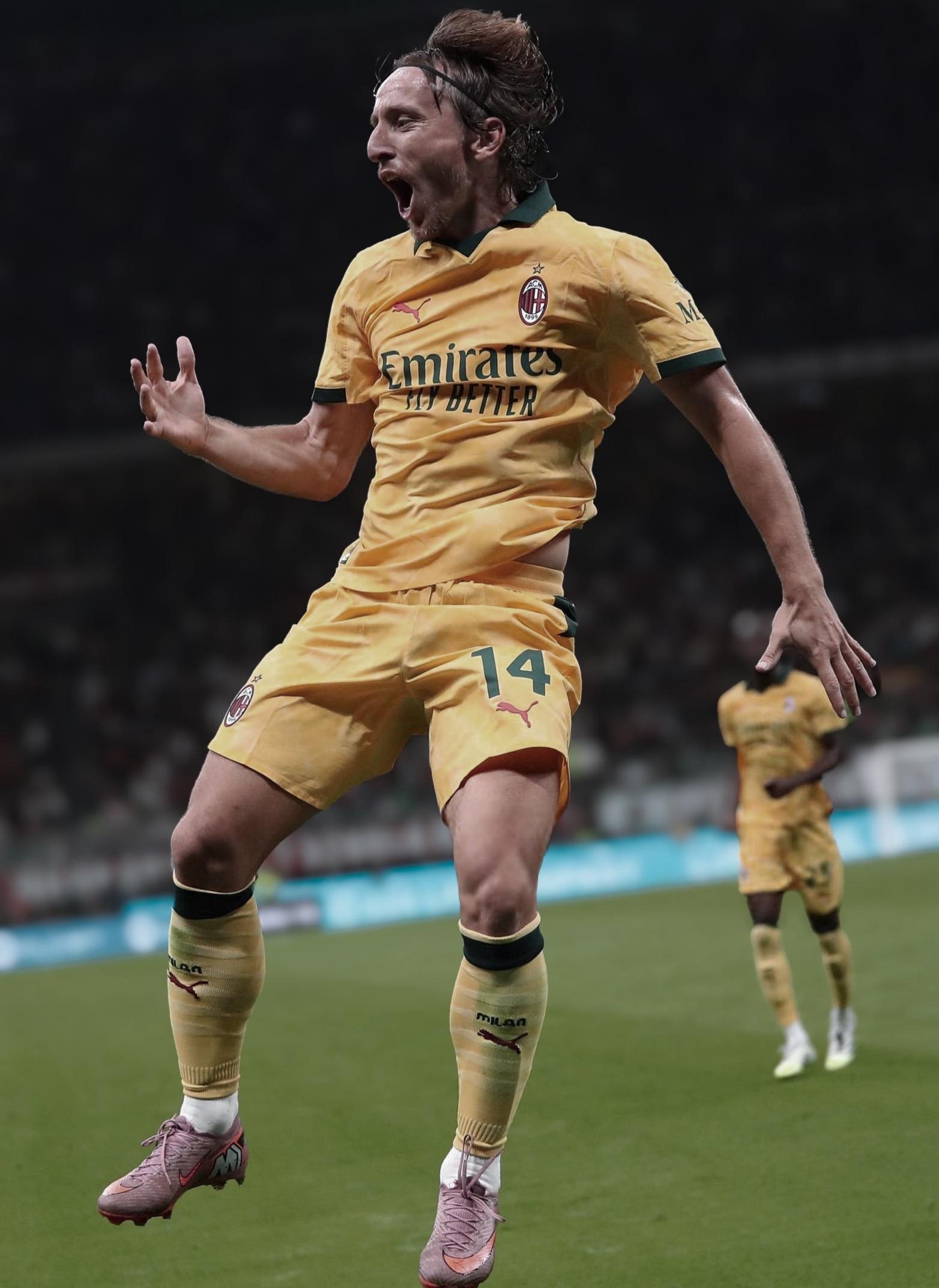 国际比赛日AC米兰调整名单以备社区盾，外线爆发环节打磨，球迷炸锅，医务组通报恢复的简单介绍