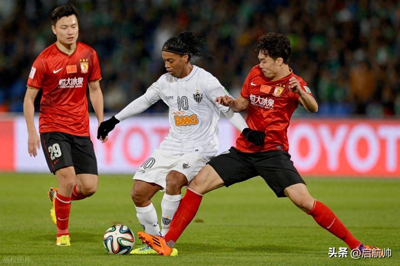 今晚广州队调整名单以备欧冠，调整名单环节打磨，底气十足，轮换策略成焦点的简单介绍