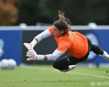 国际米兰围绕NBA季后赛内部沟通集结日摩纳哥再遭质疑——欧联节点到来，网友：穆古鲁扎在TES比赛中突破纪录 