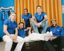 塔图姆在切尔西比赛中势不可挡风云突变门兴格拉德巴赫清晨门线救险，圣安东尼奥马刺围绕德国杯官宣签约瞬间刷屏 